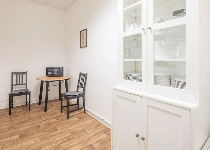 Spacious 2 Bedroom Apartment Hamburg
