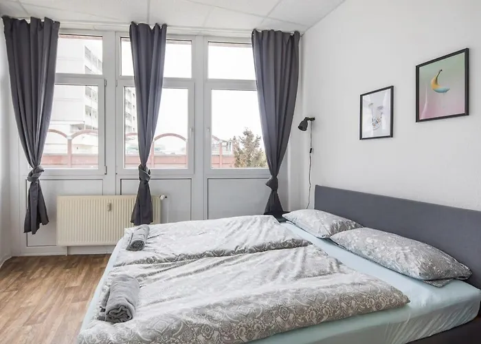 Spacious 2 Bedroom Apartment Hamburg
